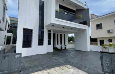 5 Bedroom Fully Detached Duplex