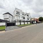 5 Bedroom Fully Detached Duplex With A Room BQ